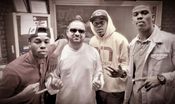 thatboyelite's tweet photo. In the @power1035 studio w/ @PRIVALEDGE & #TeamPriv #YBL #Salute http://t.co/XdBnFtqs