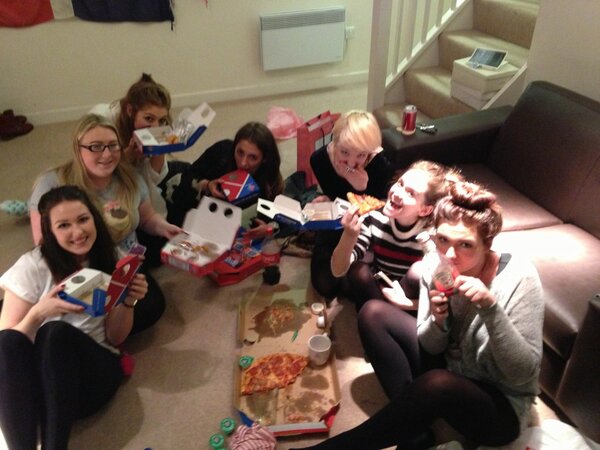 meganellisisgod's tweet image. Da girlz enjoyin da after show buffet #raidoactive #howwedo @ritaora u know diz iz ow we do bby #party&amp;amp;bullshit
