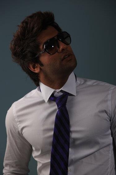 new_songs_q8's tweet photo. ابراهيم دشتي - طاف - رمكس http://t.co/2qsPM9rZ http://t.co/2K4gLTlP