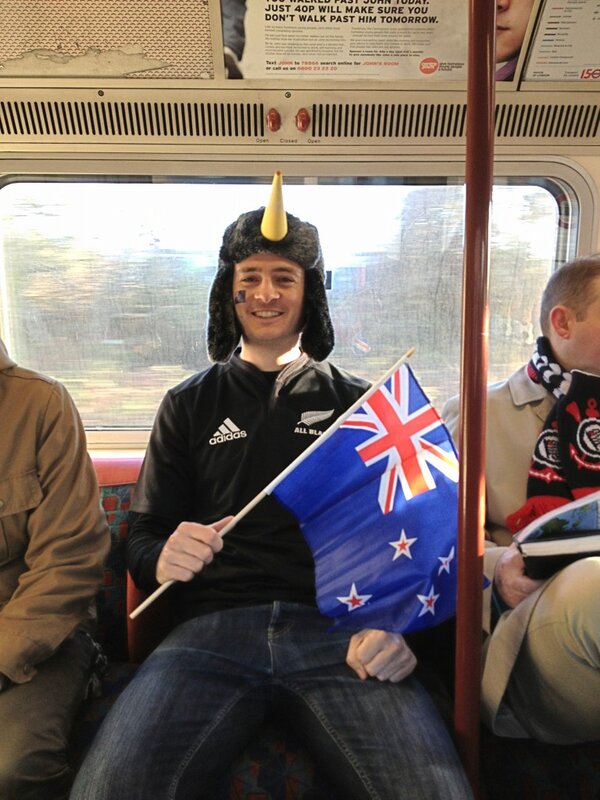 LenaRobinson's tweet image. Got to live #wdpc #madness “@MadsterW: This guy @jamesrsearle #kiwionatrain http://t.co/6Ir77gdb”