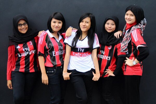 AngelMI_Garut's tweet photo. @MIsezGarut @puzphi @midda_milanisti @shafirarha http://t.co/pCPSQNZU
