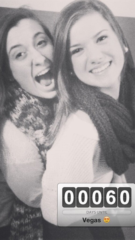 teralynnkenten's tweet image. Hey @_graciecate ... Did you know... 60 more days until VEGAS?! #springbreakk