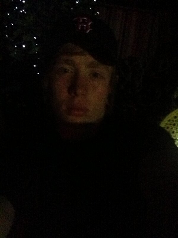 jamesey182's tweet photo. Hey http://t.co/EFzO406C
