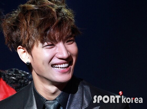 [PIC] 130202 Roh Ji Hoon @ 2013 United Cube Concert in Seoul (1)