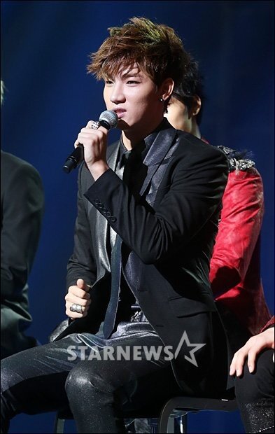 [PIC] 130202 Roh Ji Hoon @ 2013 United Cube Concert in Seoul (2)