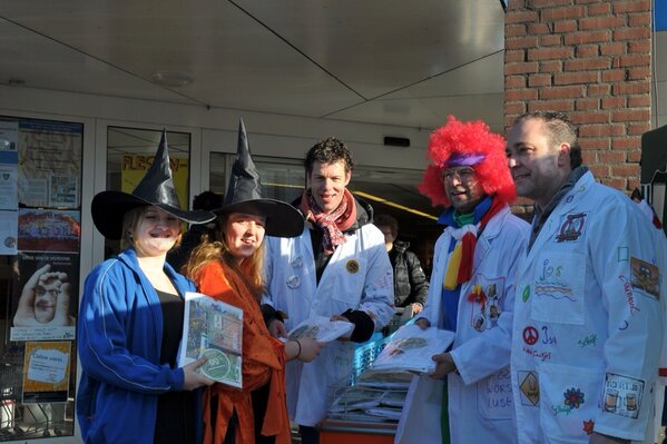 De verkoop bij de Albert Heijn was weer een groot succes. Thx Huub en Frank voor de gatvrijheid!