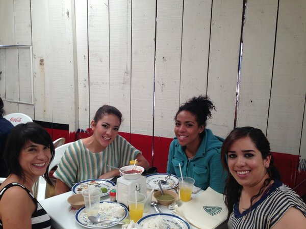 NorthLoyalty's tweet photo. Desayunando y en concentración para nuestro partido hoy a las 19hrs en Uruapan Mich. #GoNorth http://t.co/wsqHazWm