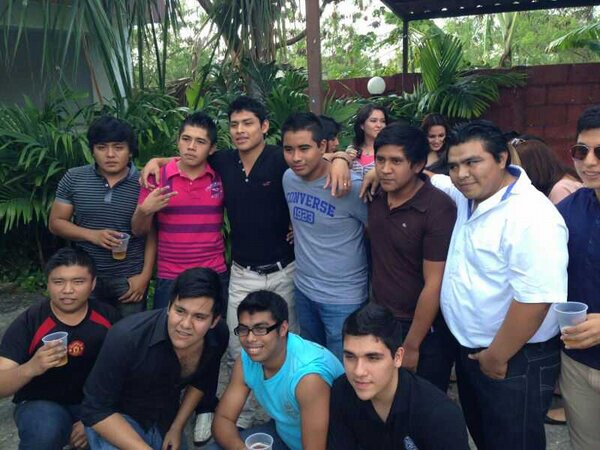 SAFCA2013's tweet photo. Les dejamos una foto de nuestros compaeros del 1A en su fiesta de integracin, la ltima del semestre: http://t.co/9iX3xCZf