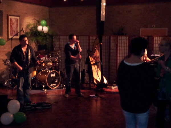 vvAD69's tweet photo. Sfeerimpressie vrijwilligersfeest @vvAD69! @qrisisnl http://t.co/aebOcCAi