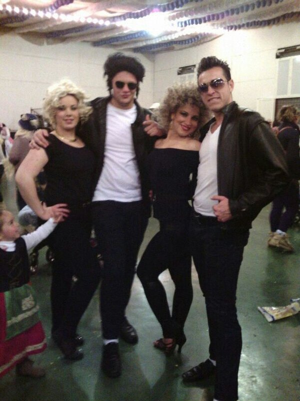 mdmveri's tweet photo. Carnaval 2013, greaseee!! Acd Rafa y M. Del Mar:-) http://t.co/CofM1yX0
