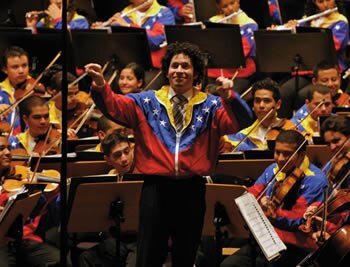 Omsvzla's tweet photo. Nuestra Bellisima Orquesta Sinfónica de Venezuela. http://t.co/UYXH4sdE