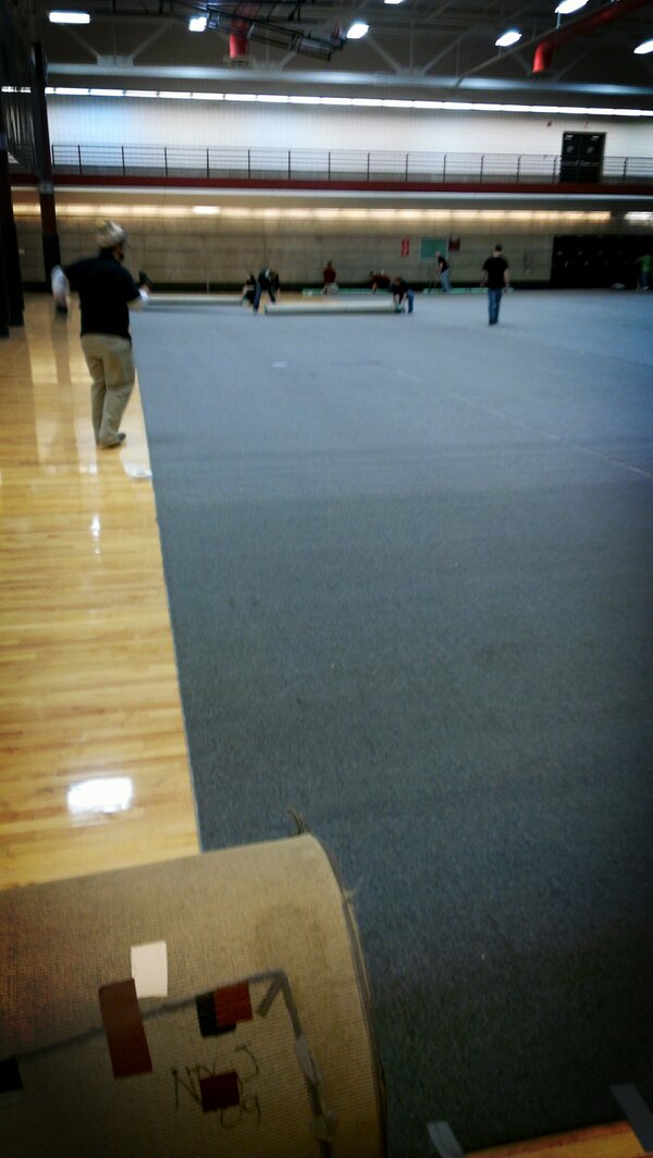 ericpilkington's tweet image. Fuck rolling carpet #UEproblems