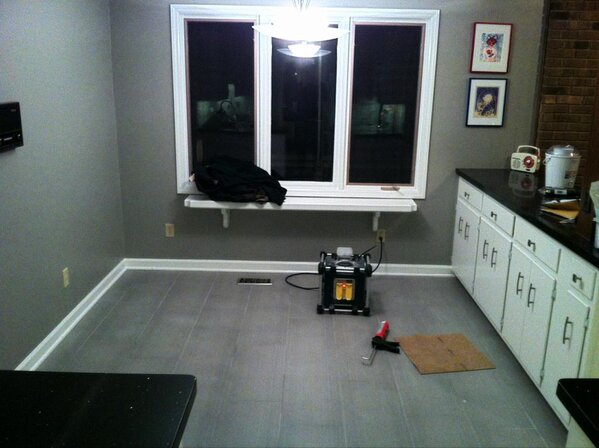 threelobed's tweet image. While others waited 22yrs for a new MBV LP, I waited 2.5 to have a kitchen w/o a cracked linoleum floor. #serverfree