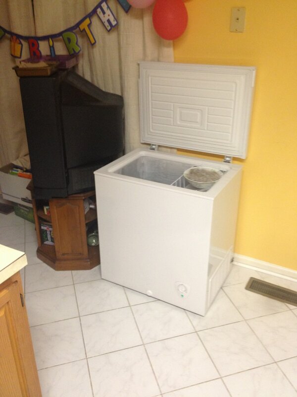 thesoonsta's tweet photo. Just got back from rebounderz and found this in my kitchen... #why http://t.co/Iub1Cmyn