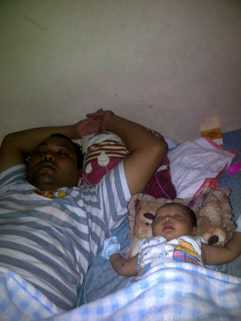 WiwinXxxi's tweet photo. Bbobo bareng papinya http://t.co/UjY8hD5v