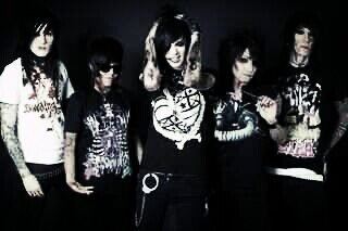 Best band ever http://t.co/F2MKP3CW<a href="/tag/newprofilepic"class="tags"><span>#newprofilepic</span></a>