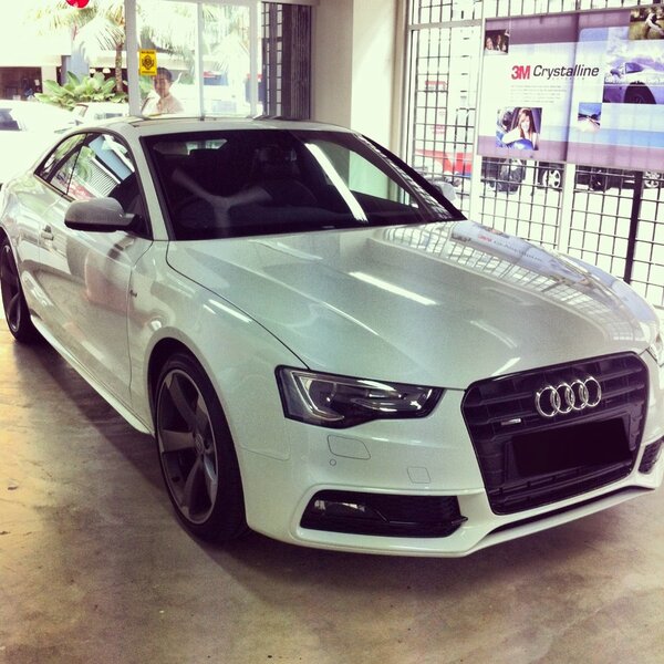 trimaxtint's tweet photo. Audi A5 tinted with HP50 http://t.co/uxEcKJgp
