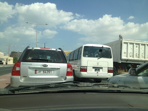 fhuda5's tweet photo. Tweeting from sunny Doha ...bumper bumper traffic, what else! http://t.co/EJV3nduU