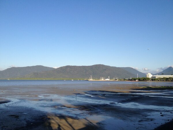 mrburny's tweet photo. Hello Cairns 😃 http://t.co/eEKEEHfG
