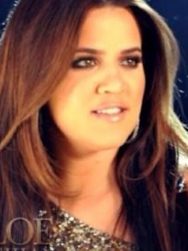 DashDolls5's tweet photo. @khloekardashian oh god would you stop getting so beautiful 💛💙💜💚❤💗 http://t.co/Y1WGf846