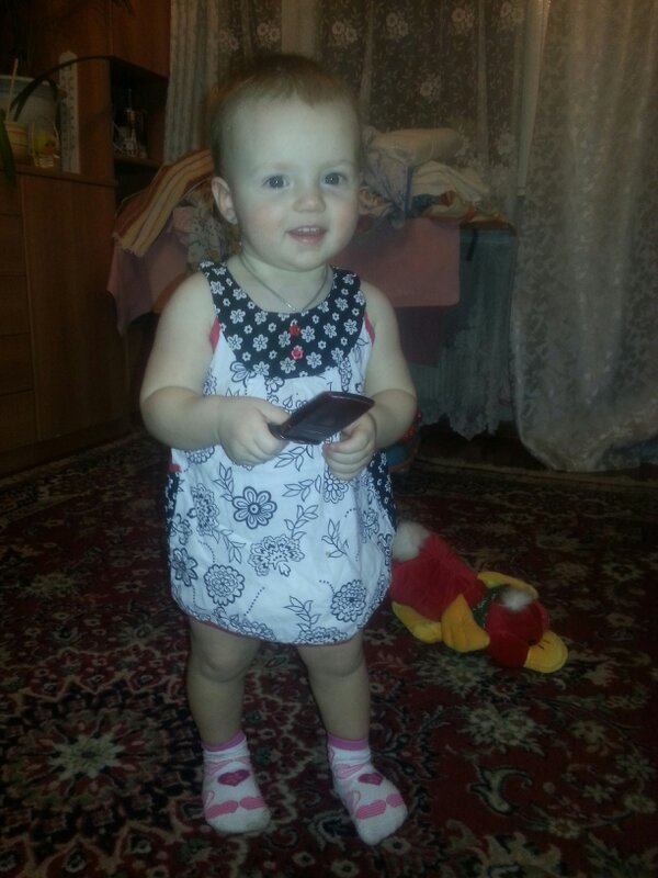 olga_blond3's tweet photo. парень в юбке))) http://t.co/jLLyXiCt