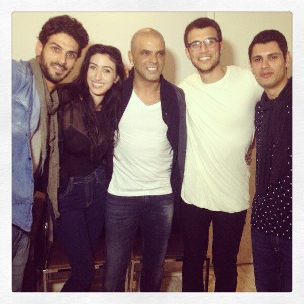 eyalgolan2's tweet photo. חבריי לסדרה ״ להיות איתה״ באו להופעה http://t.co/4l9d6mH2