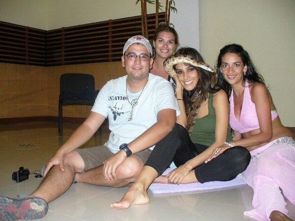 sandraecheverr's tweet photo. @gerhn17: Q buenos tiempos, apuesto a q @sandraecheverr recordara con gusto..... http://t.co/KZaoXBlE”Germancito!! Q buena foto!! Miss YOU!