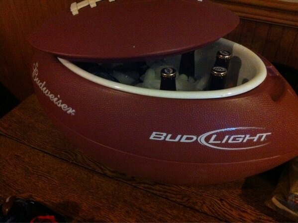 Beeincredible25's tweet image. Got plenty of these too! #HaveOne #SuperBowl2013