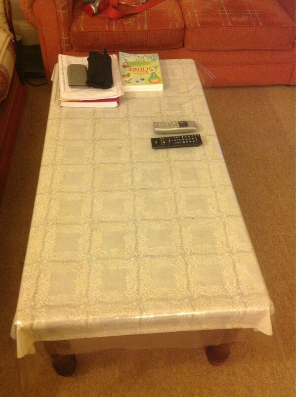 SainiBoyAyy's tweet image. Mum: look at the mess on the table, clean up for god sake! 
Me: where is the mess on the table???? #howthe #truestory