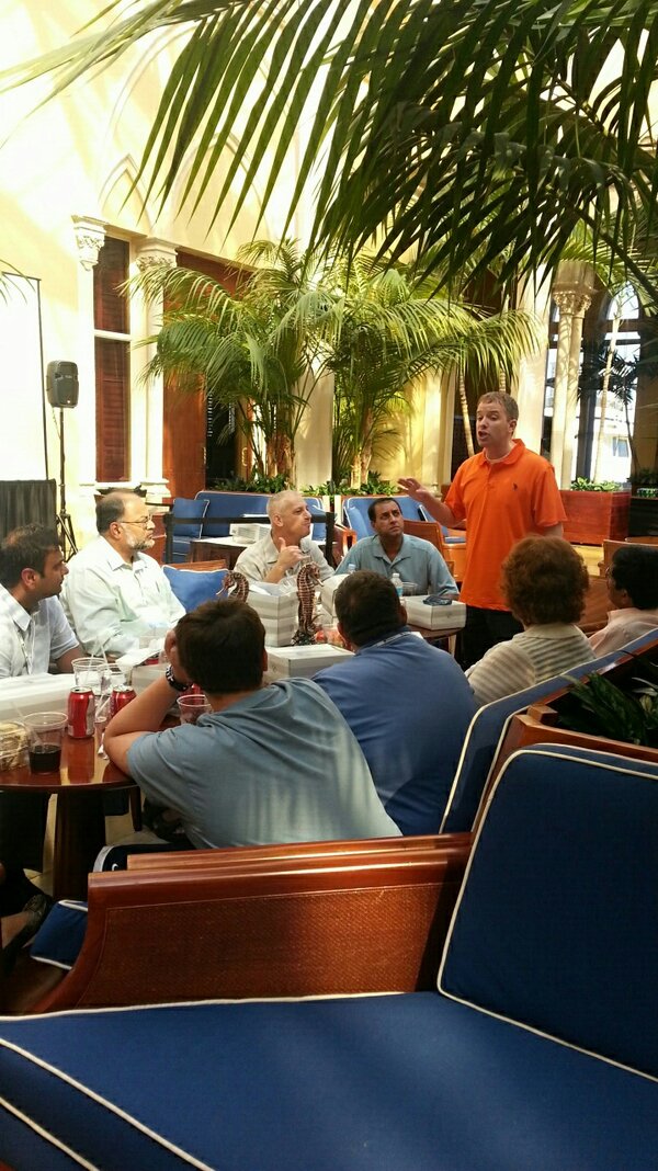 GoSolo's tweet image. Brett Burks sharing with others about duplication.