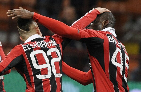 GallianiPhone's tweet photo. "Before the next game let's go over the rules: no touching of the hair or face... AND THAT'S IT" http://t.co/zccdFLDM http://t.co/Za9lQBhm