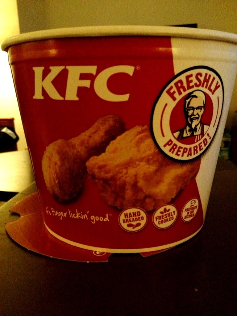 Logan on Twitter "Game day bucket go boom! kfc SuperBowl kfc_colonel http//t.co/zhWkmvBO"