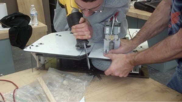 Gaelhawks230's tweet image. Some #week5 saw action! #robotinprogress