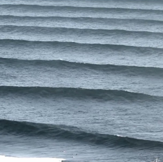 Volcom's tweet image. Lining up...Great shot from the second day of the #VolcomPipePro. #surf #surfing #tubes #pipeline