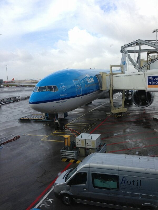 Veilig geland en goede vlucht gehad met <a href="/Amhali/">Najib Amhali</a> @JorgenRaymann dankzij <a href="/KLM/">KLM</a>