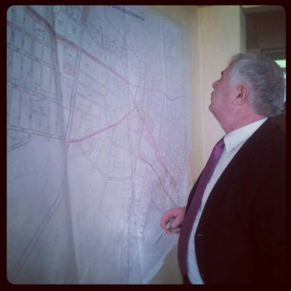 halimkiyak32's tweet photo. Yeni projelere hız kazandiriyoruz @GelendostB @boratufekli http://t.co/aTND92V0