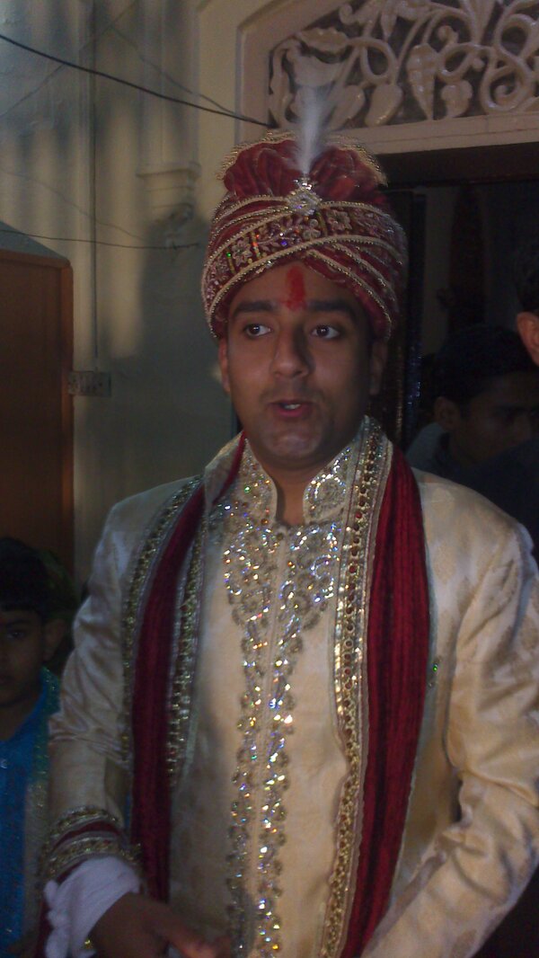 tripti_yatish's tweet photo. Dulha prepared for Ghudchadhi #triptiwedsyatish http://t.co/rPxLtUaw