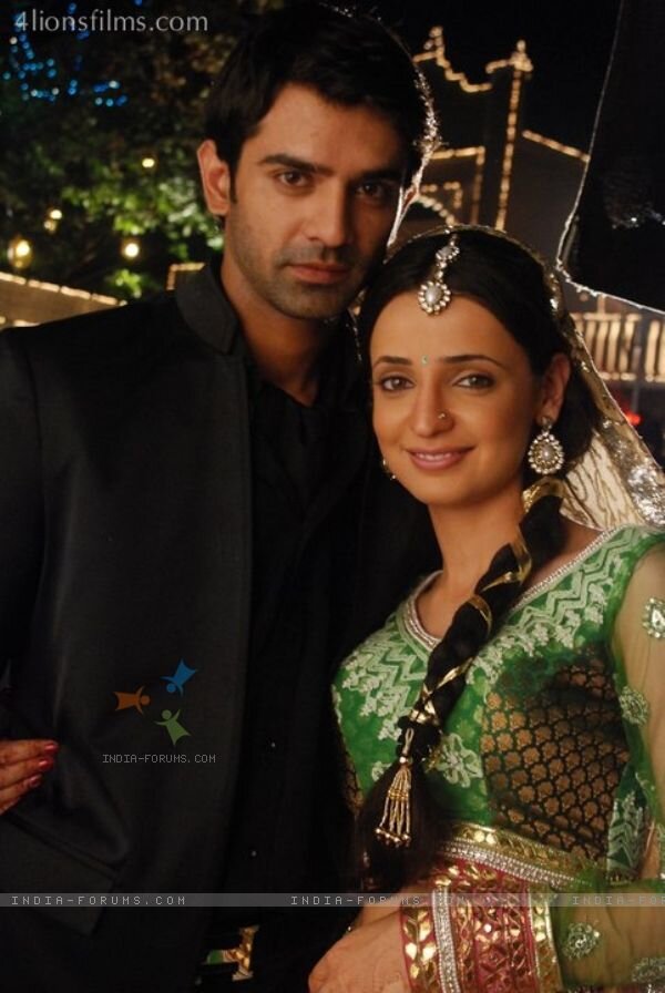 kittengirl_18's tweet image. #1stDayOfipknd My Eyes Caputred photo nd Saved In My #MemoryHeart 
From dat day onwardz i have started #DAydreamingAlso