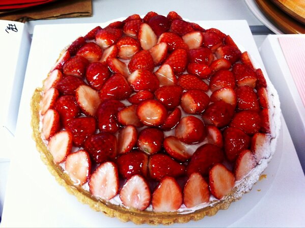 フルーツケーキファクトリー 公式 今週の試作 いちごミルクプリンのタルト Http T Co Vczk4lyr フルーツケーキファクトリー 公式 今週の試作 いちごミルクプリンのタルト Http T Co Vczk4lyr