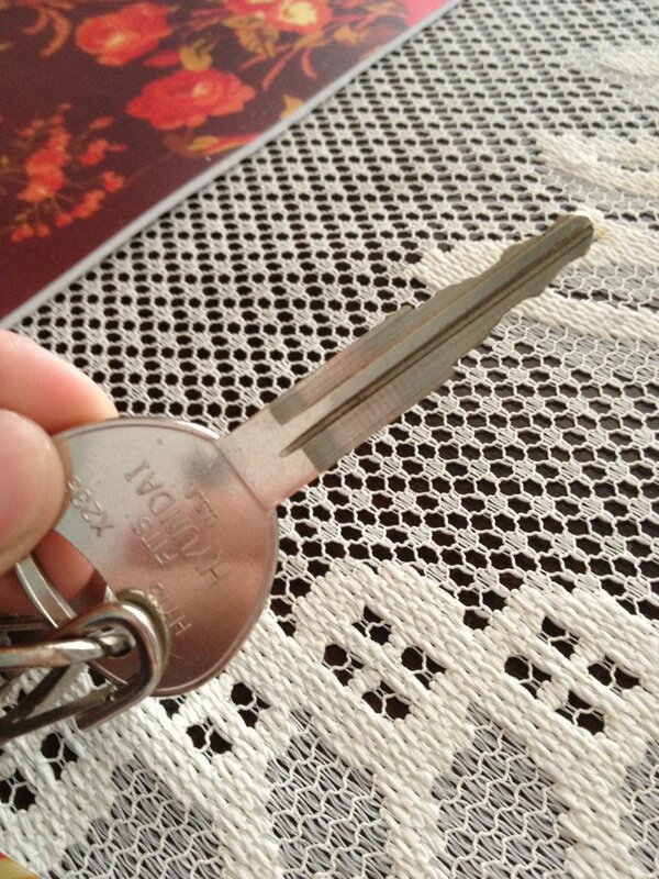 mikecabral101's tweet image. my car keys are fucking HUGE #98problems