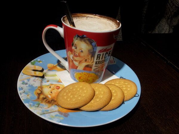 baby_bgh's tweet photo. Celebrando un buen día! @maialen46 @PrdgKorner @Idoiagenua http://t.co/4x2HZ9y7