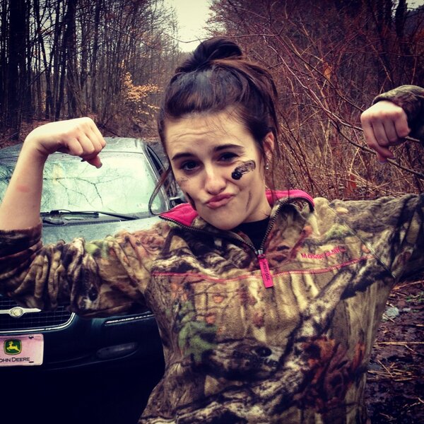 ayyyitssteff's tweet photo. #muddin #rainyday #gettingstuck http://t.co/QbO72qj4