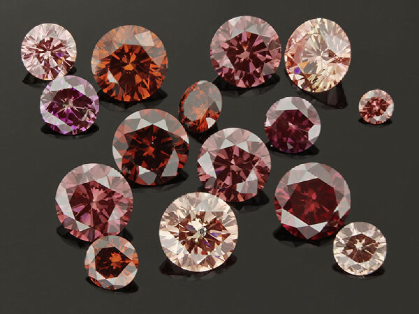 dnea's tweet photo. New white, pink, red, &amp; purple diamonds are in!  Perfect colors for February &amp; Valentine's Day. http://t.co/aP8TDqlu http://t.co/WtNgMiMm