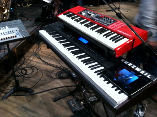 ericfinland's tweet photo. Rig for the tour with @nordkeyboards and @kurzweil along with the Neo Ventilator pedal.  Hittin in Culver Ind. tonight http://t.co/I2NUH5Qy