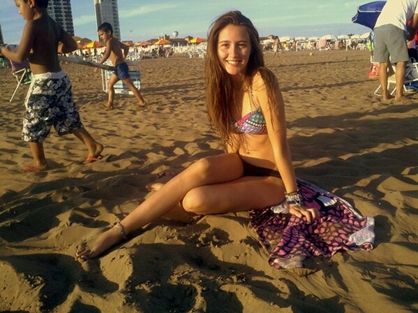 Luzz_Sacchii's tweet photo. een la plaia :B http://t.co/mBB9iDHf