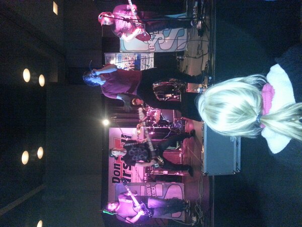 LSOSBAND's tweet photo. Why are they sideways. http://t.co/tK3O5jfO