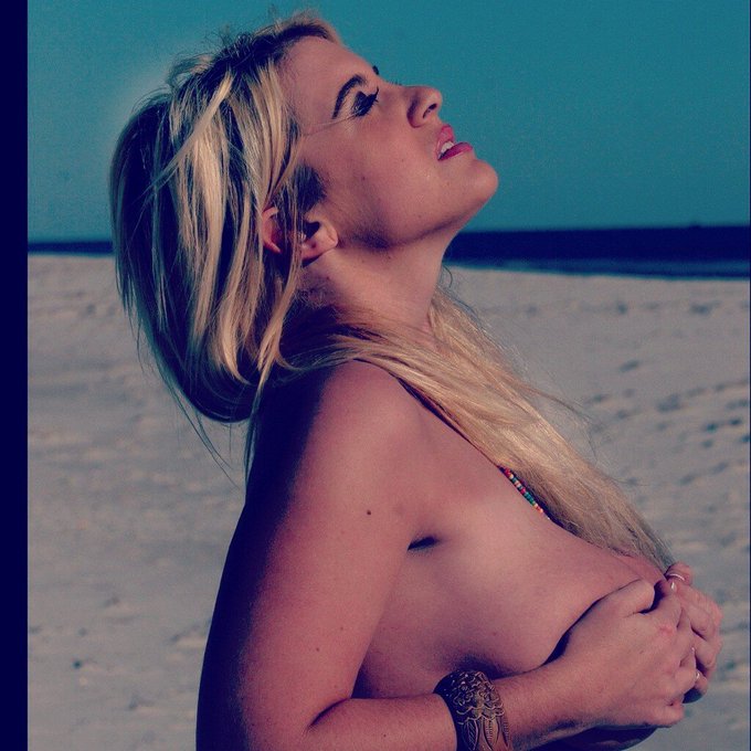 Basking in the sun's warmth ☀ http://t.co/qieV7avA<a href="/tag/allnatural"class="tags"><span>#allnatural</span></a><a href="/tag/piercednipples"class="tags"><span>#piercednipples</span></a>