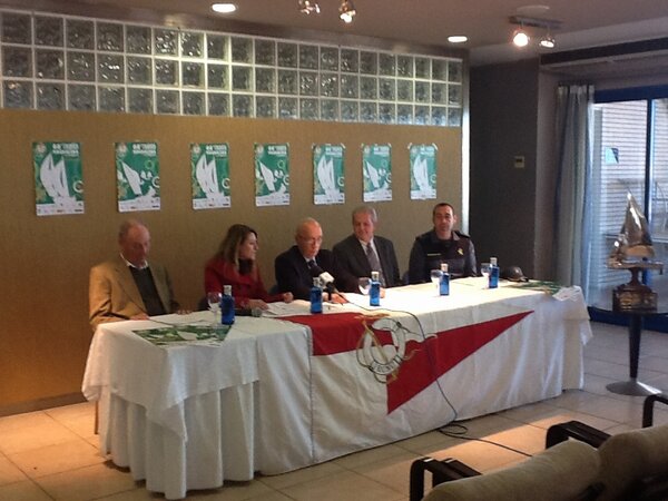 escuela_rcnc's tweet photo. Presentación 66o Regata Magdalena, en el Real Club Náutico de Castellón http://t.co/tIhDlvgZ