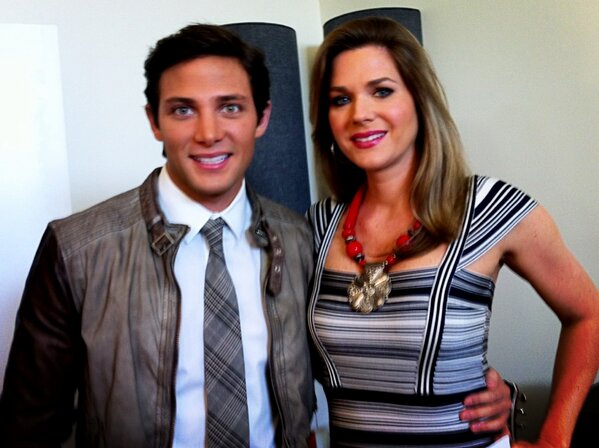 TLMDPR's tweet photo. #Billboards2013 @sonya_smith @gabrielcoronel @latinbillboards http://t.co/SGmIx8nY
