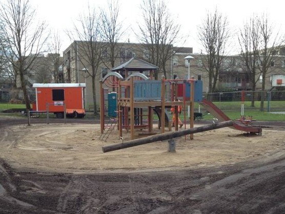 Drainage aanleggen speelplaats Alexander Numankade in Utrecht. #drogevoeten #willemseninfrabv #riolering
